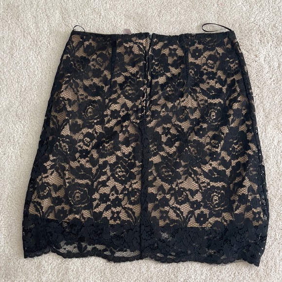 Love Notes lace skirt - Picture 2 of 2